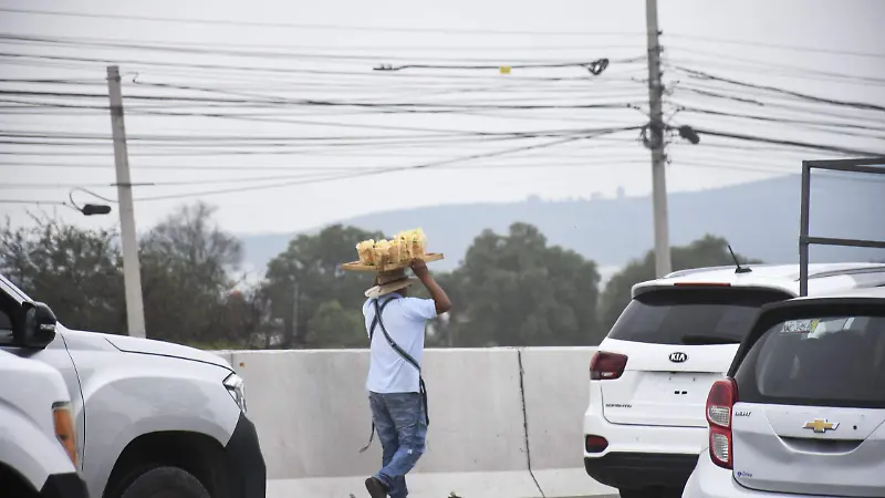 250812 _Vendedores Carretera 57 _MC